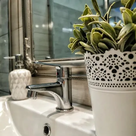 Apartament Foglal-lak