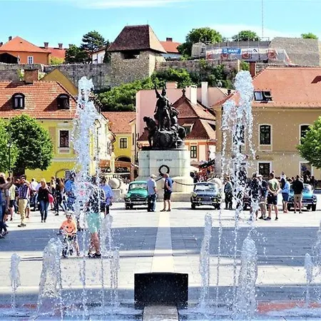 Foglal-lak Апартаменты *