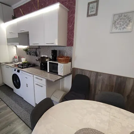 Foglal-lak * Эгер